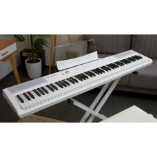 Artesia Performer, White